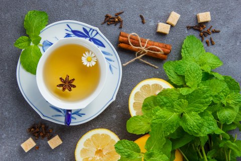 Trà thảo mộc